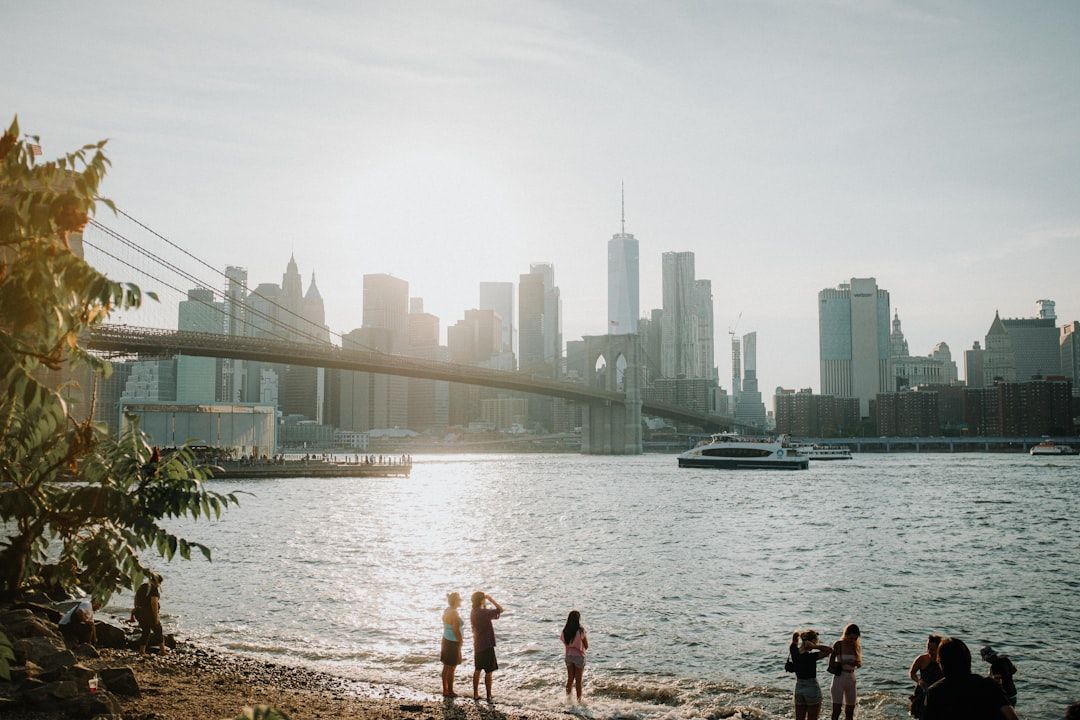 Where Should a Single Woman Travel Alone in New York, United States